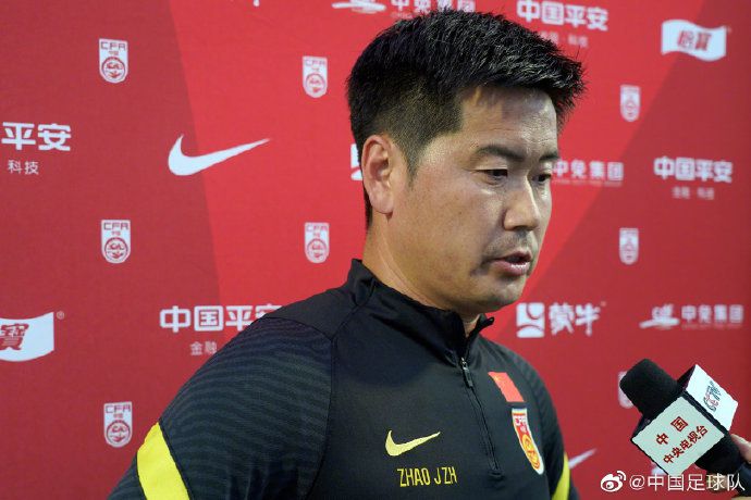 TA：德布劳内改变饮食和运动习惯，以确保长时间养伤不会影响他TheAthletic撰文谈到了德布劳内的话题，该文表示德布劳内改变饮食和运动习惯，以确保长时间养伤不会影响他。